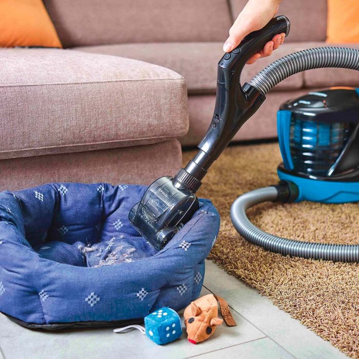 Water filtration vacuum cleaner removing dust and allergens in Beirut home